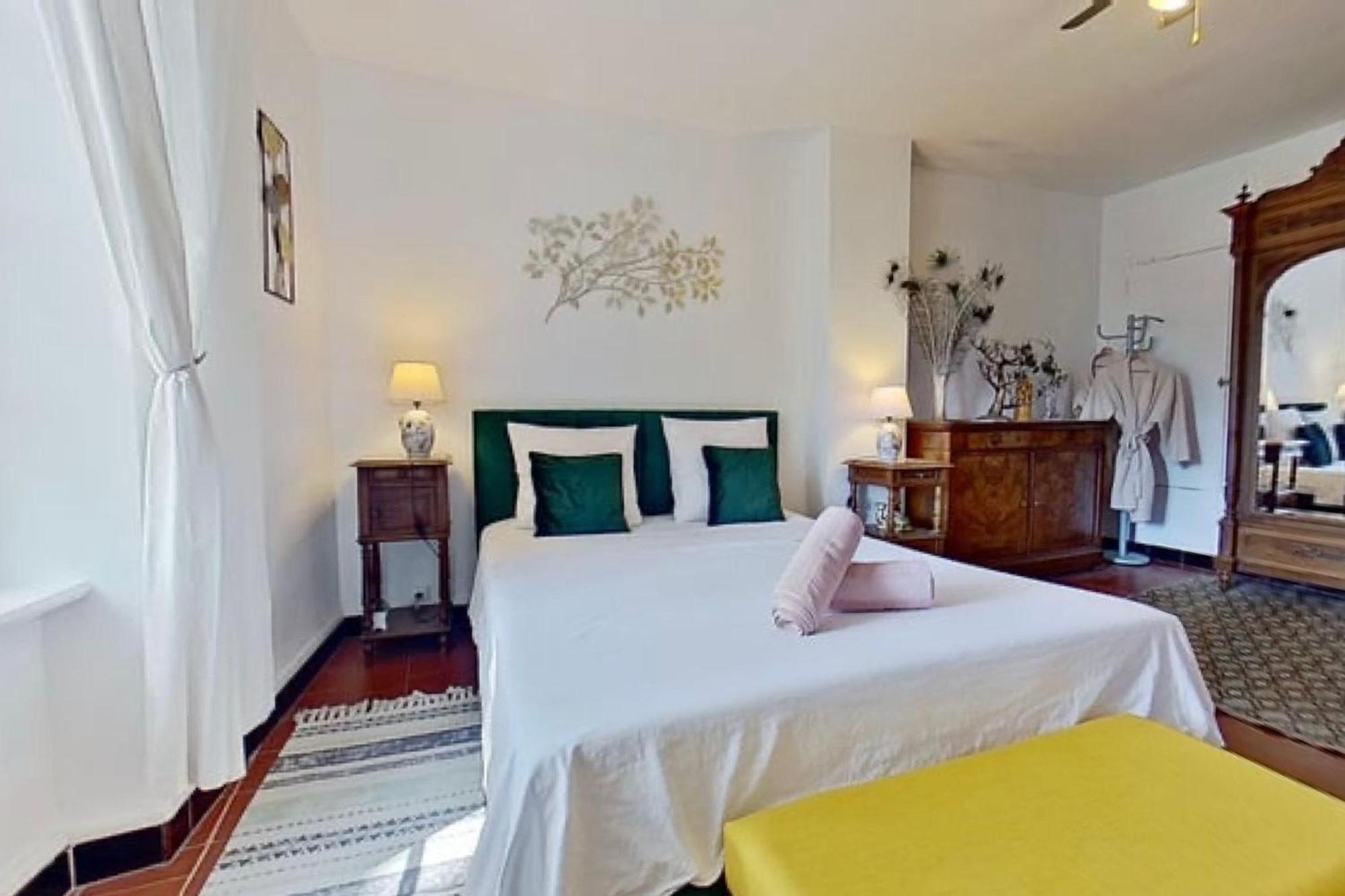 Bed and Breakfast Les 2 Droles D'Oiseaux Luc-sur-Orbieu Exterior foto