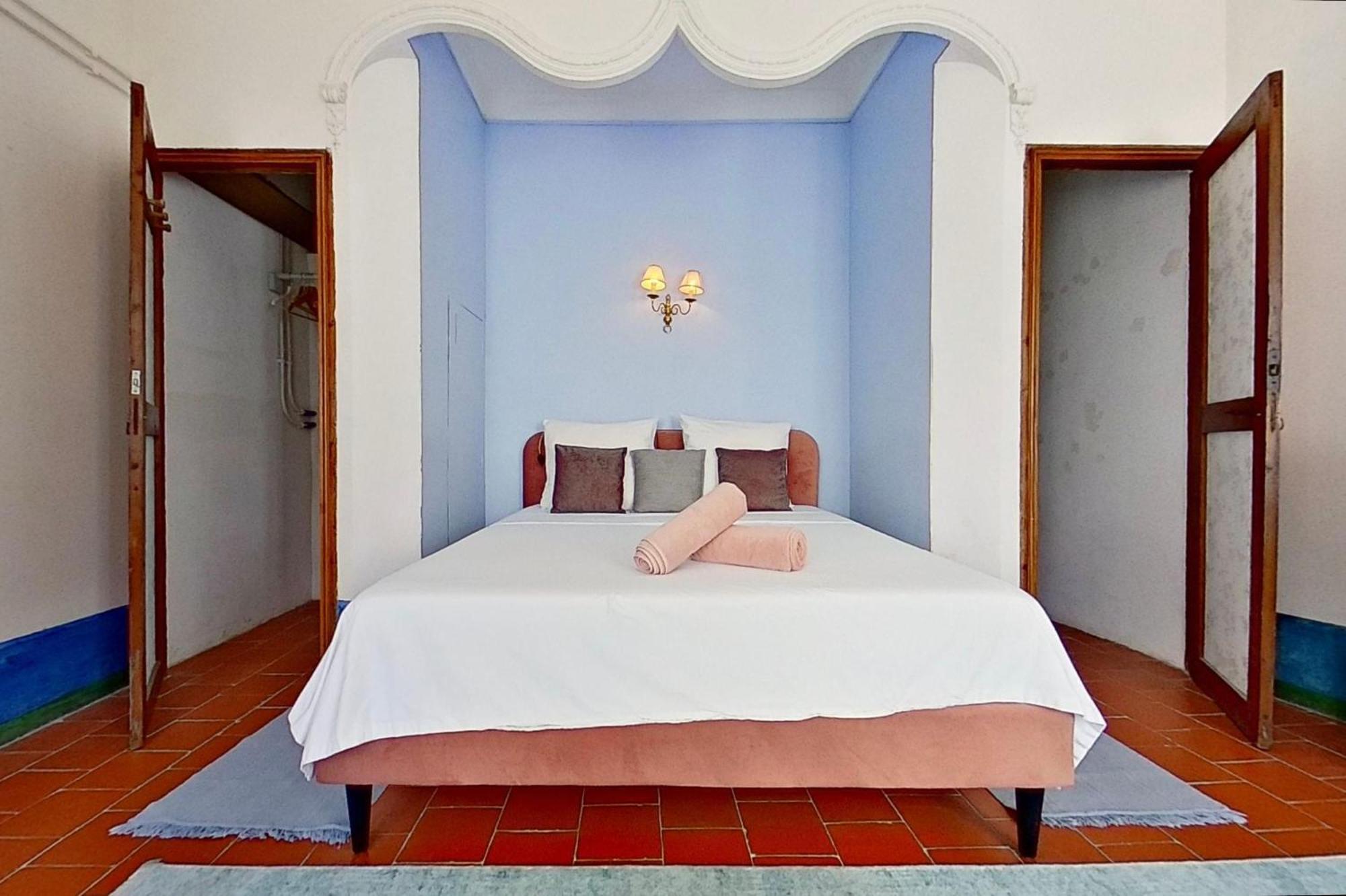 Bed and Breakfast Les 2 Droles D'Oiseaux Luc-sur-Orbieu Exterior foto