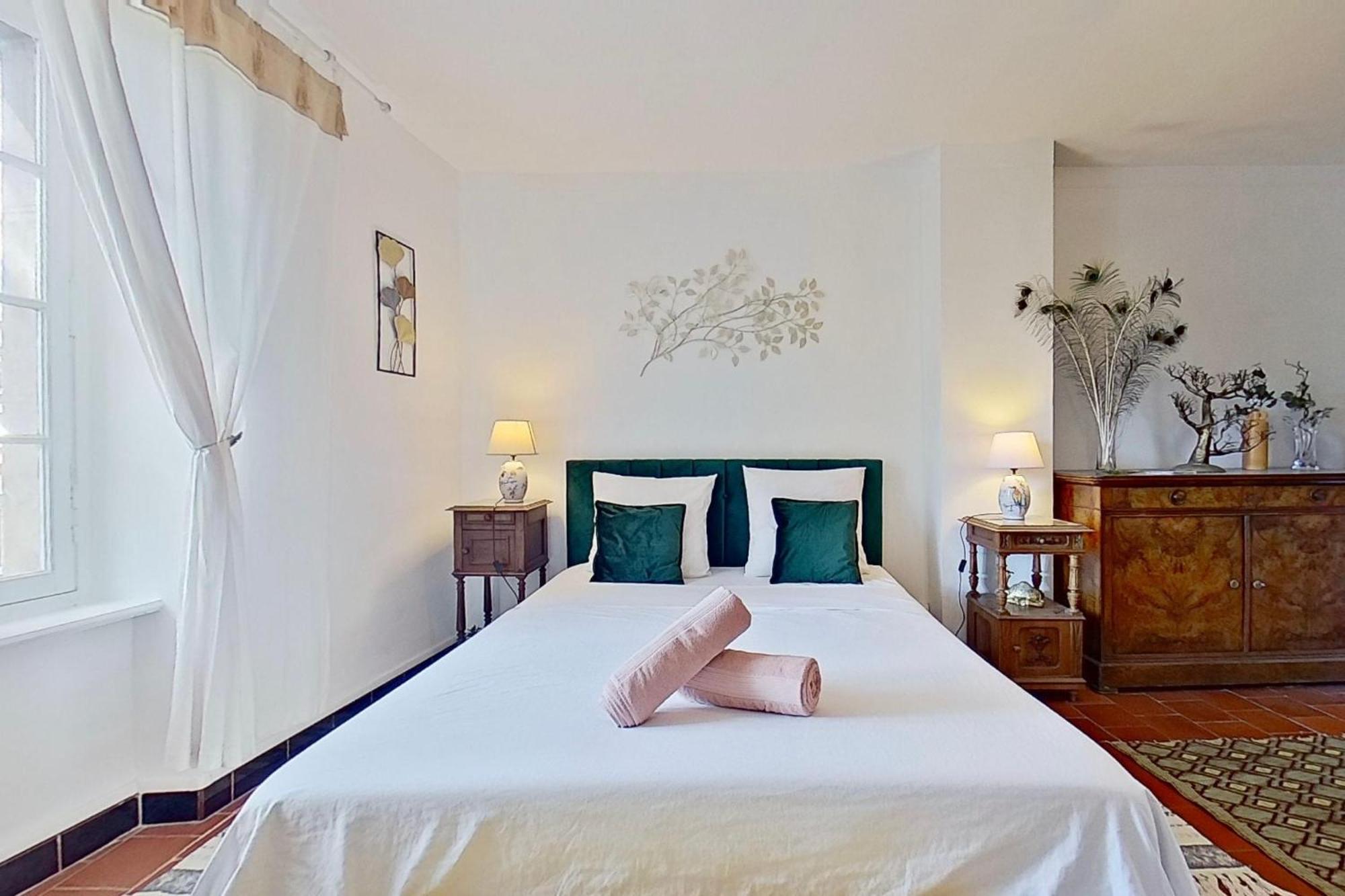 Bed and Breakfast Les 2 Droles D'Oiseaux Luc-sur-Orbieu Exterior foto