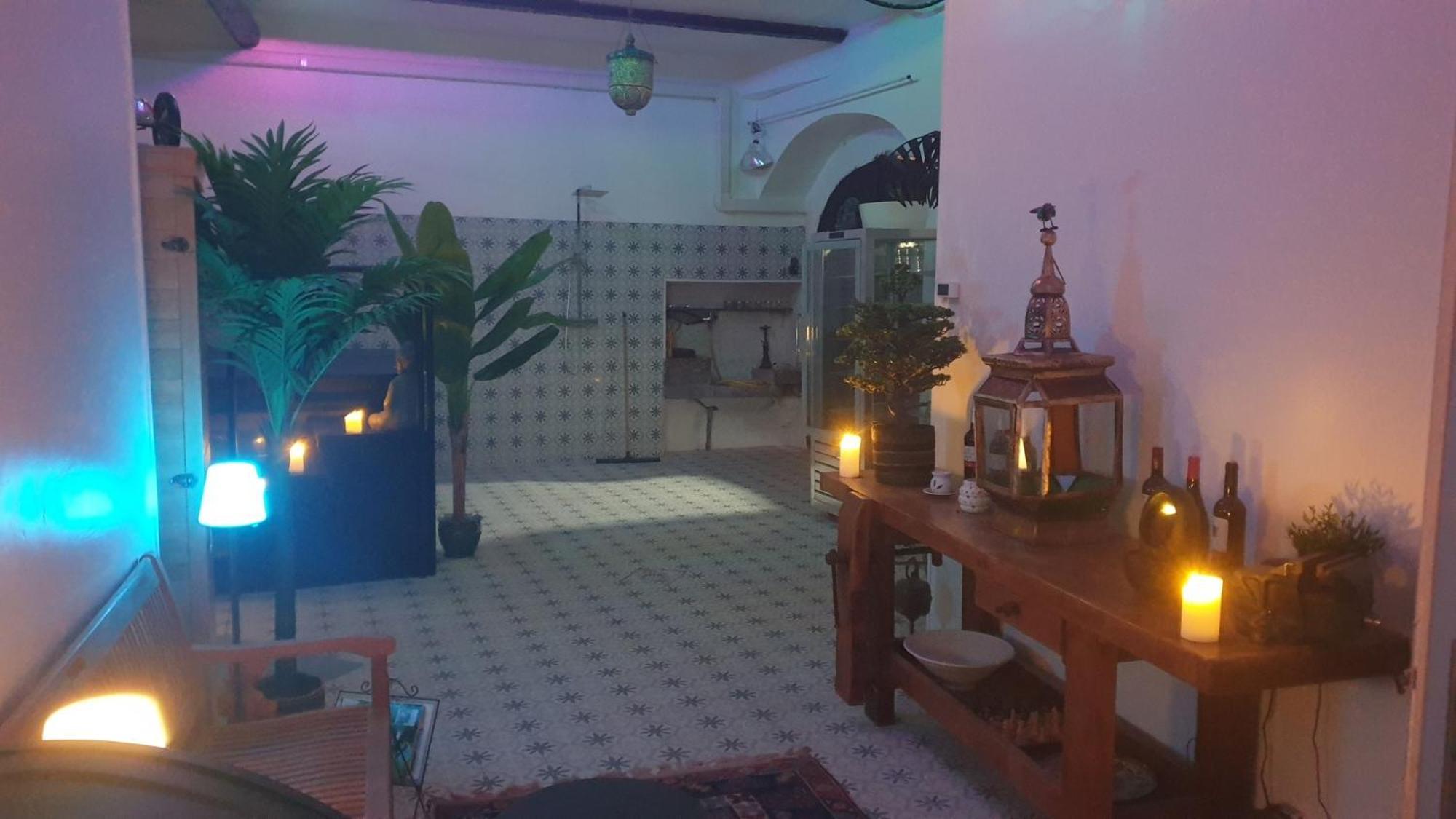 Bed and Breakfast Les 2 Droles D'Oiseaux Luc-sur-Orbieu Exterior foto
